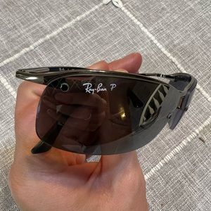Ray-Ban RB3183 Sunglasses with Gunmetal Frame